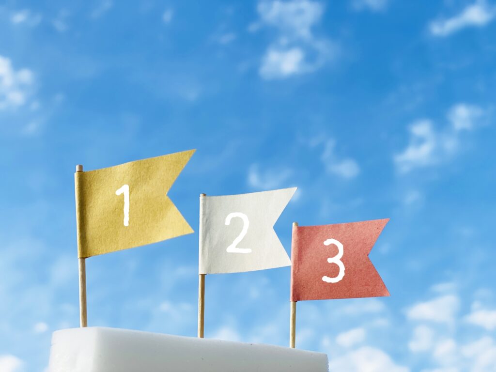 3選